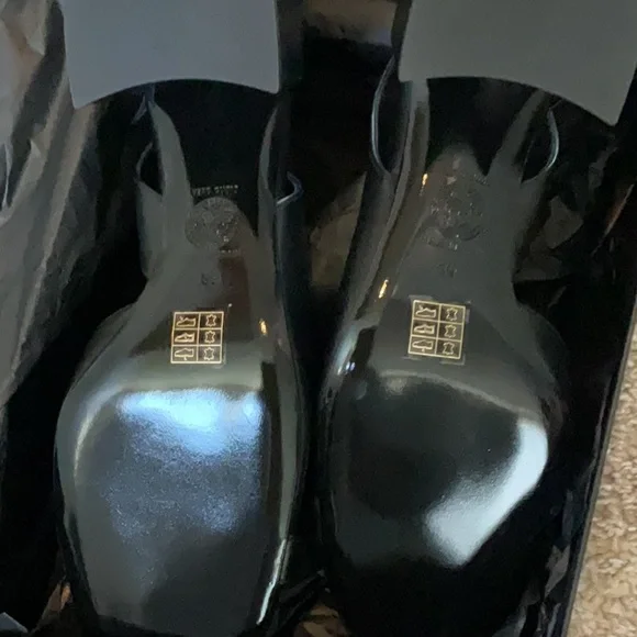 Versace sling back pumps - Picture 2 of 6